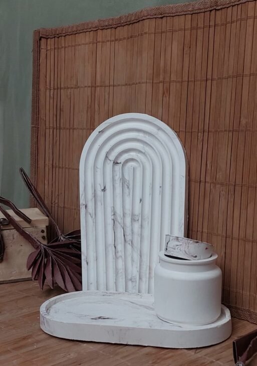 Marble-Effect Arched Decor Set